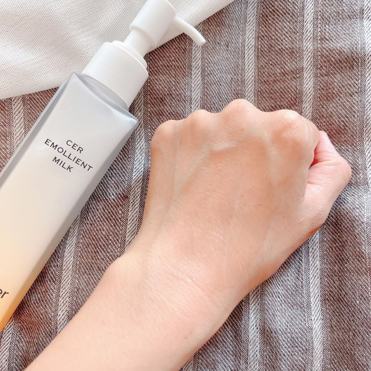 エモリエントミルク /cerXcer/乳液を使ったクチコミ(5枚目)
