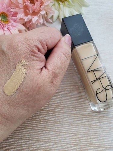 ナチュラルラディアント ロングウェアファンデーション/NARS/リキッドファンデーションを使ったクチコミ（2枚目）