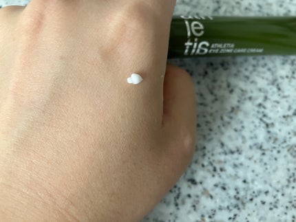 アイゾーンケアクリーム/athletia/アイケア・アイクリームを使ったクチコミ(2枚目)