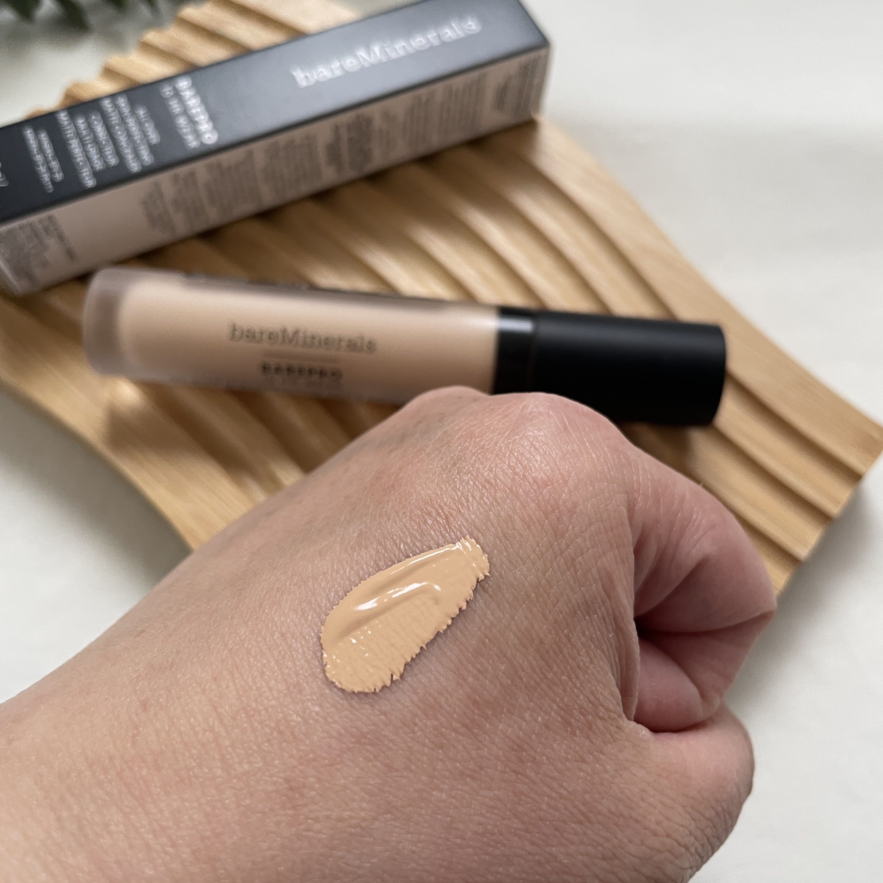 ベアプロ 16HR オールオーバー コンシーラー SPF25（PA+++）/bareMinerals/リキッドコンシーラーを使ったクチコミ（2枚目）