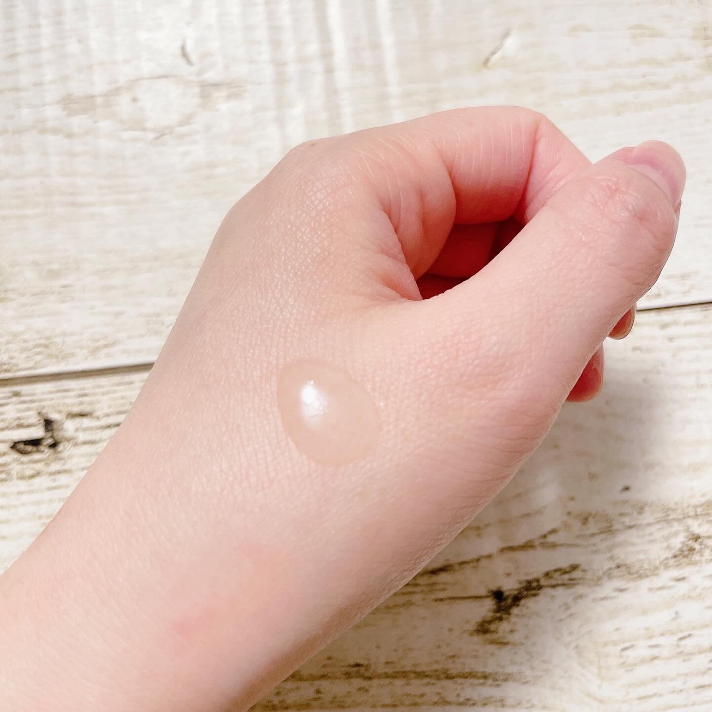 オイルインエッセンス/MUQURU/ブースター・導入液を使ったクチコミ（2枚目）