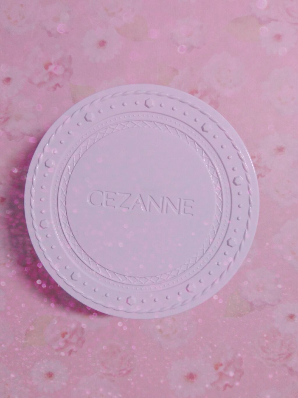 UVクリアフェイスパウダー/CEZANNE/プレストパウダーを使ったクチコミ(1枚目)