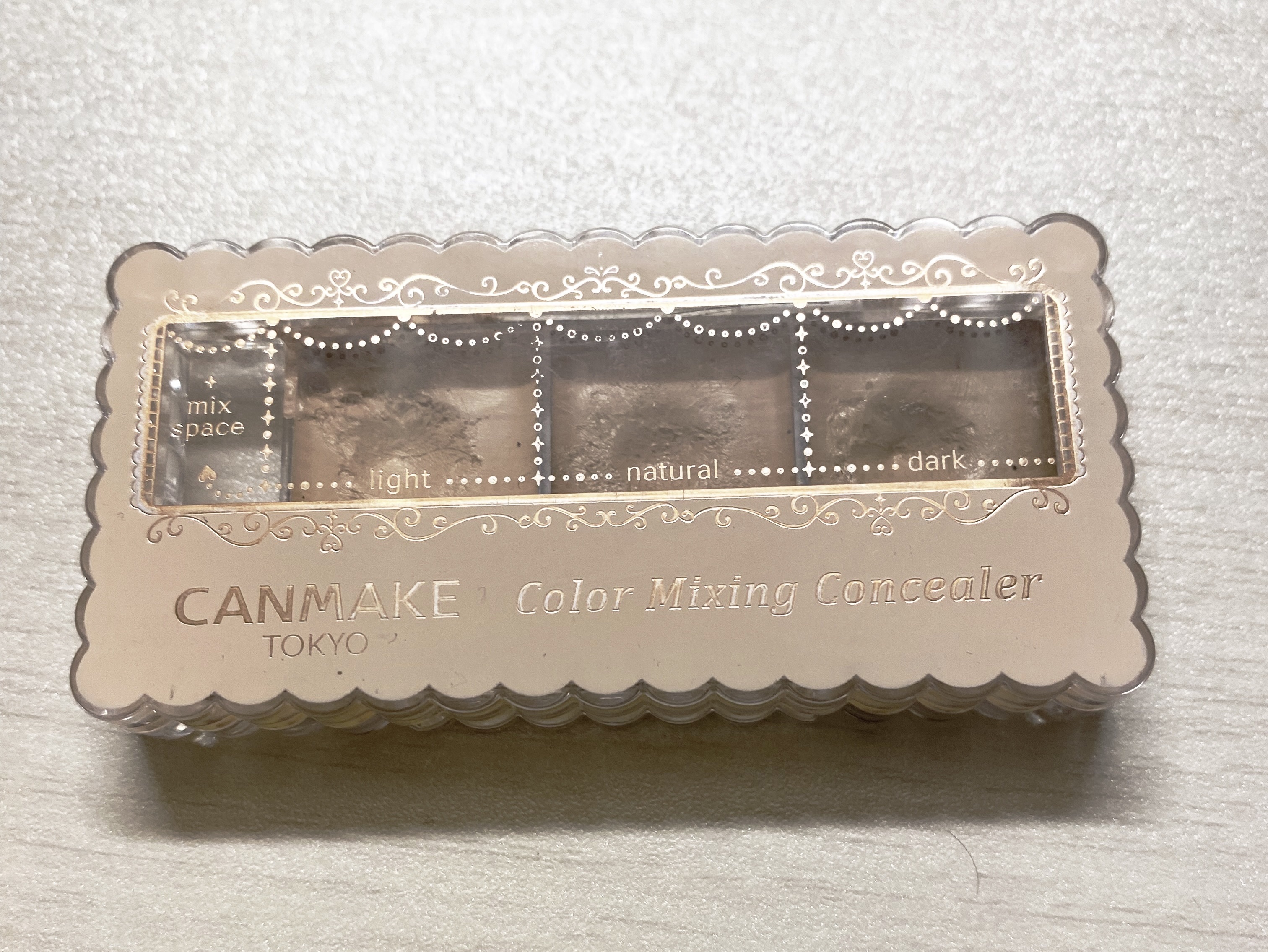カラーミキシングコンシーラー 02 ナチュラルベージュ/キャンメイク/パレットコンシーラーを使ったクチコミ（1枚目）