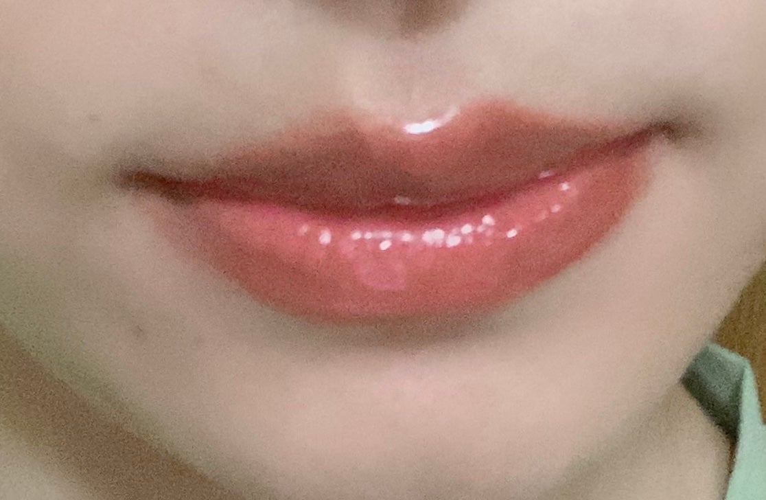 ジューシーベリープランピングリップオイル/TOCOBO/リップグロスを使ったクチコミ(2枚目)