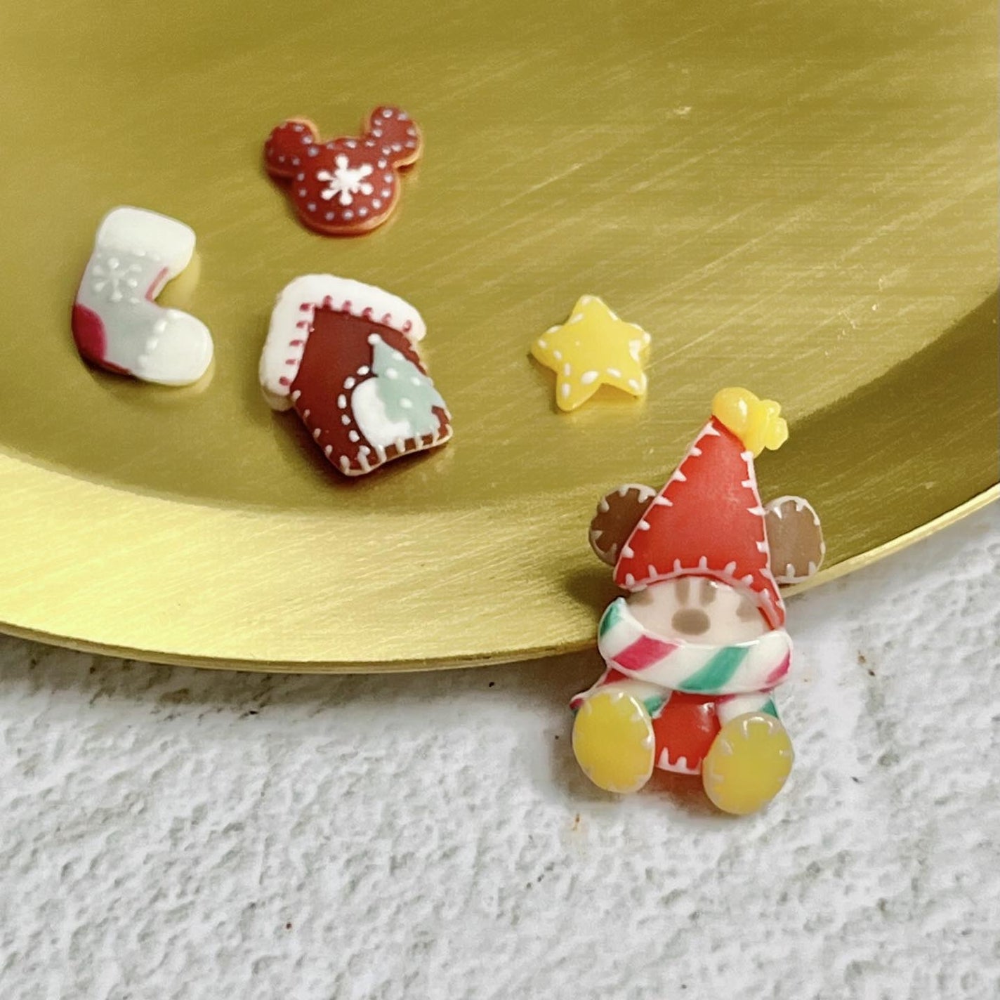 Haru on LIPS 「✢DISNEYNAIL✢5年振りのクリスマスディズニーに行くた..」(2枚目)