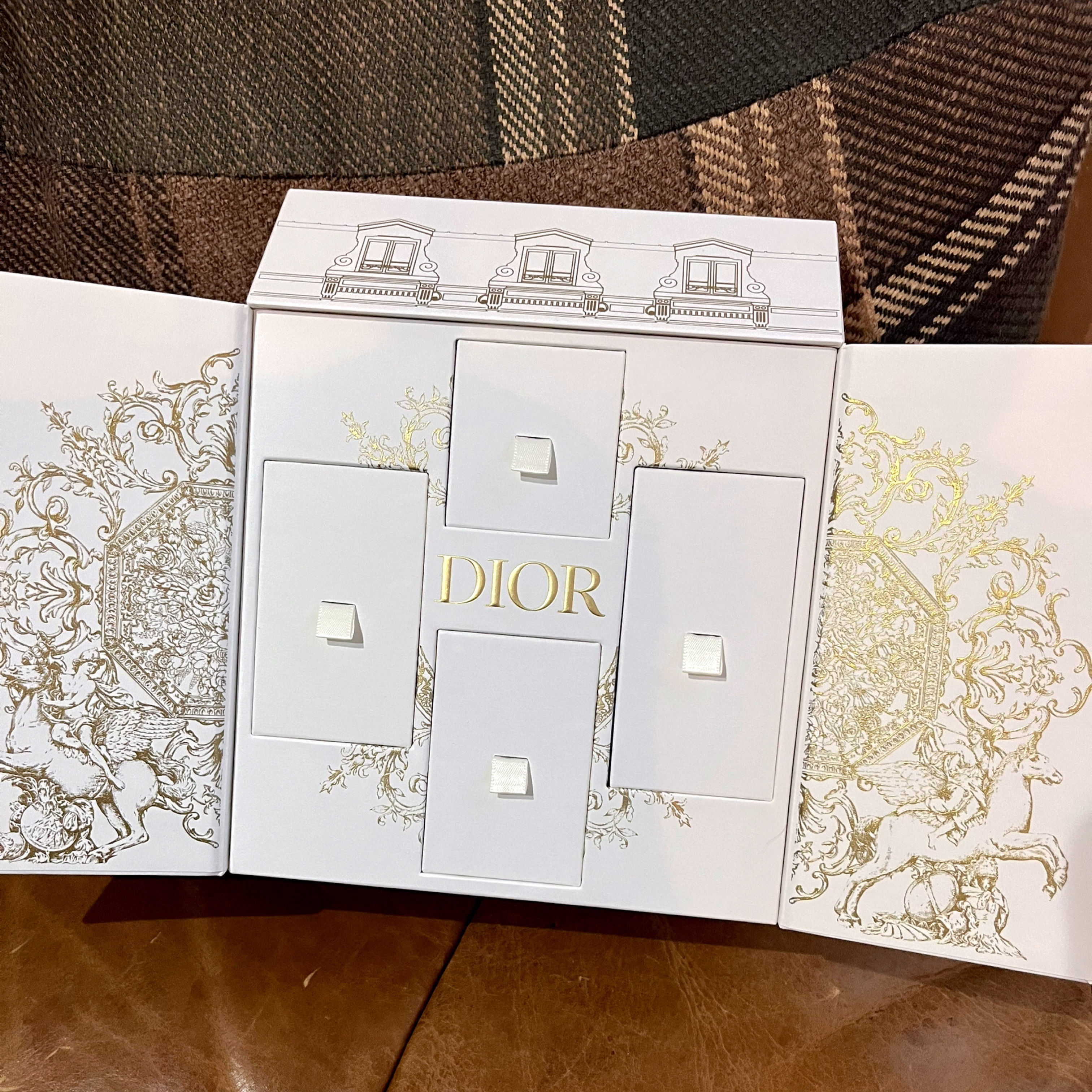 ルージュ ディオール 999V ベルベット/Dior/口紅を使ったクチコミ（3枚目）