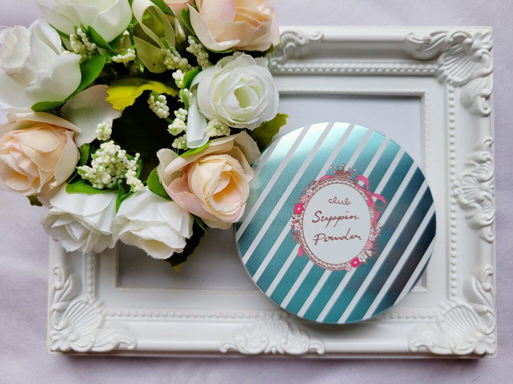 すっぴんパウダー  パステルローズの香り/クラブ/プレストパウダーを使ったクチコミ（2枚目）