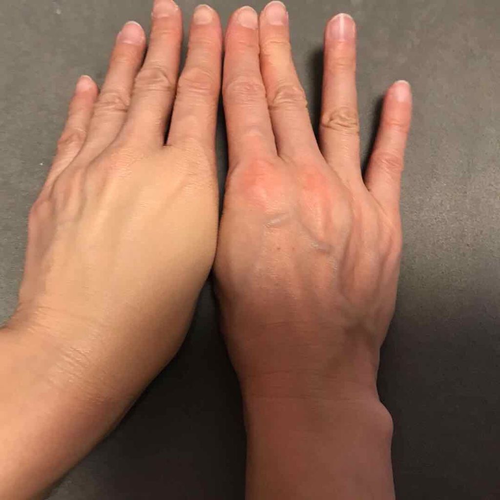 ナチュラルラディアント ロングウェアファンデーション/NARS/リキッドファンデーションを使ったクチコミ（1枚目）