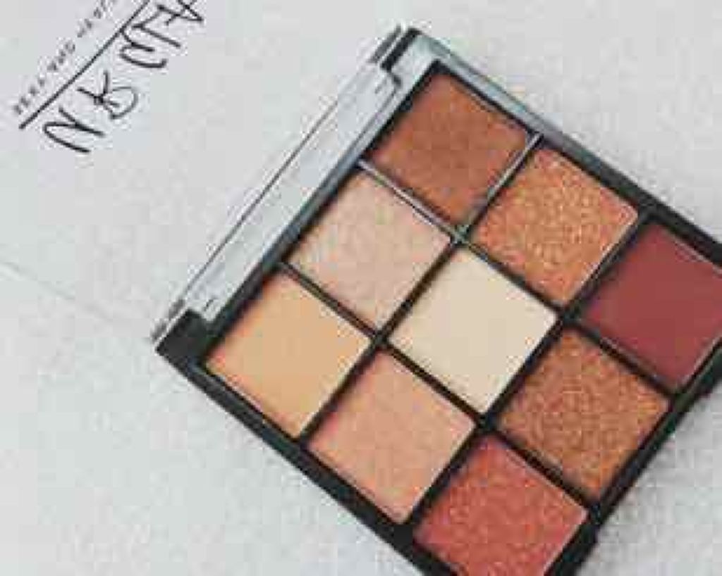 UR GLAM　BLOOMING EYE COLOR PALETTE/U R GLAM/アイシャドウパレットを使ったクチコミ（2枚目）