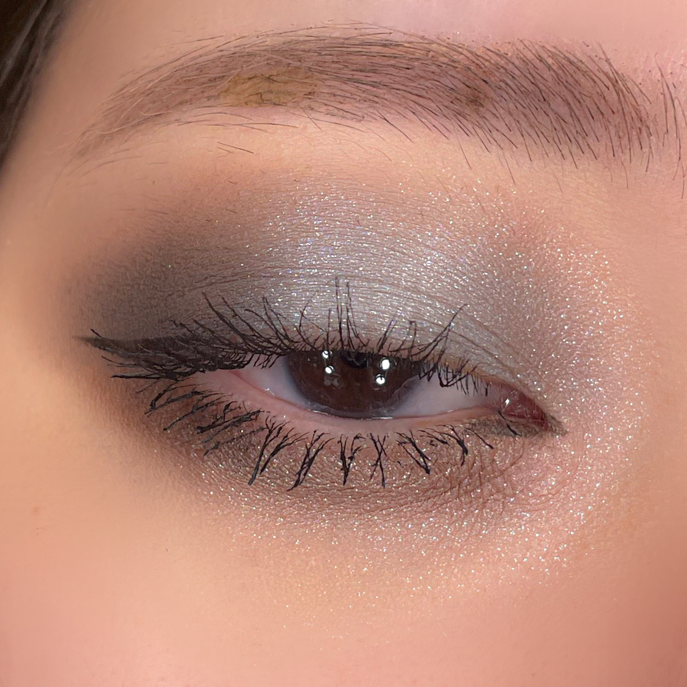 ソフトブラーリングアイパレット/wakemake/アイシャドウパレットを使ったクチコミ（3枚目）