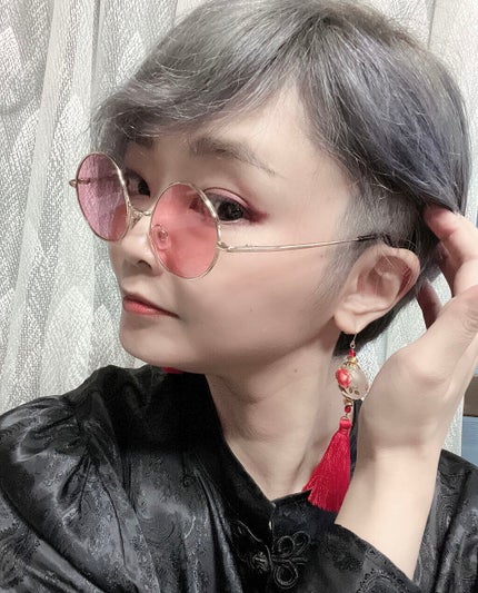 THREE シマリング グロー デュオ/THREE/クリームハイライトを使ったクチコミ(6枚目)