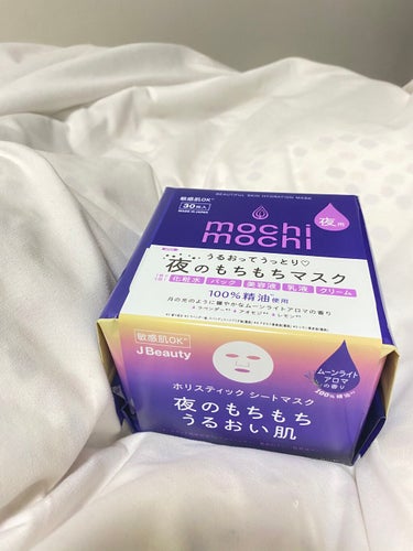 ドラッグストアにるるるんを買いに行ったら
新しいmochi mochiというシリーズが！！
これは買うしかないと思い、使い切ってみました。

使用感
シートは普通のるるるんと違い結構しっかりめ！
匂いは