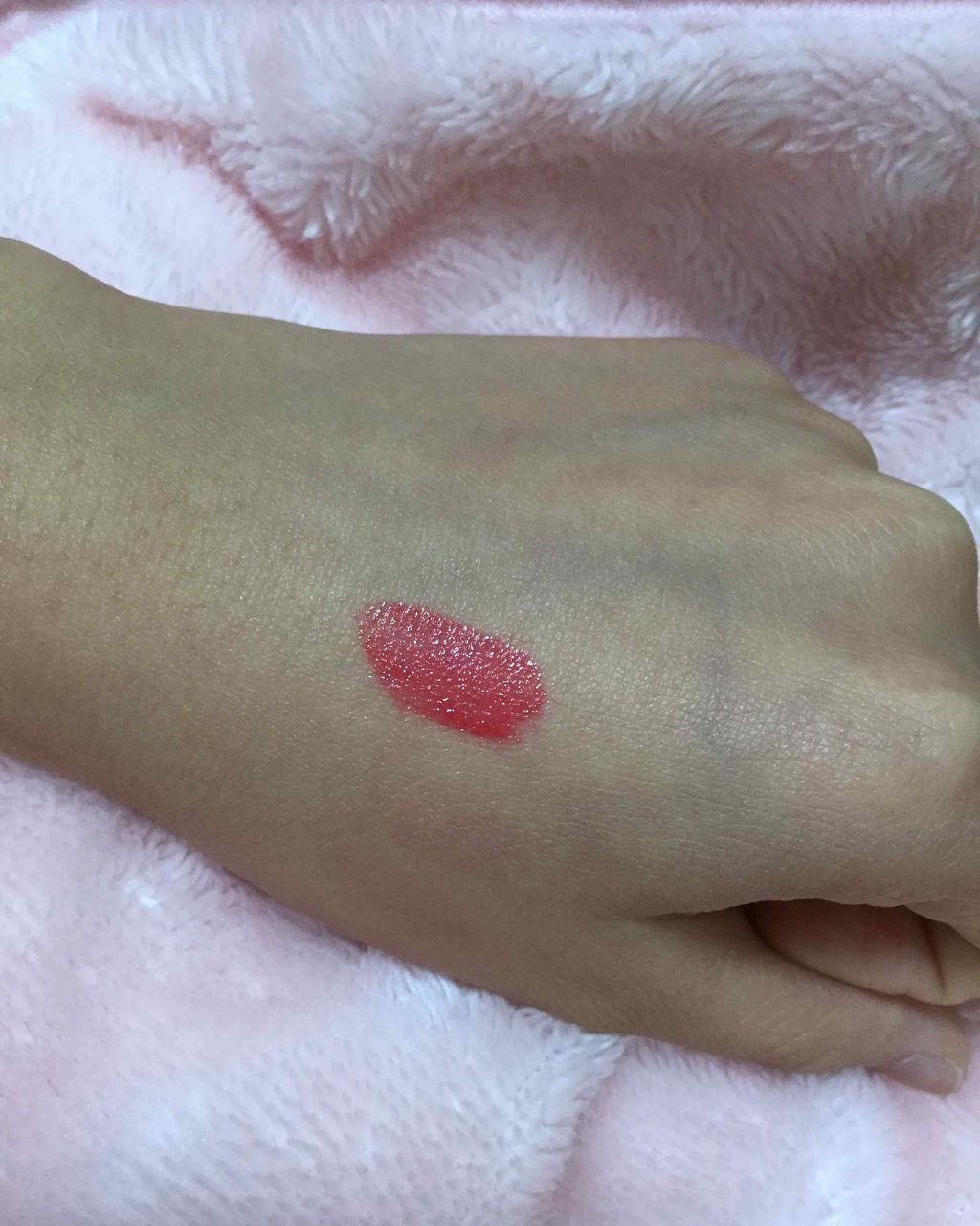 ピキビキ アートポップ エナメル ティント/TONYMOLY/リップティントを使ったクチコミ（2枚目）