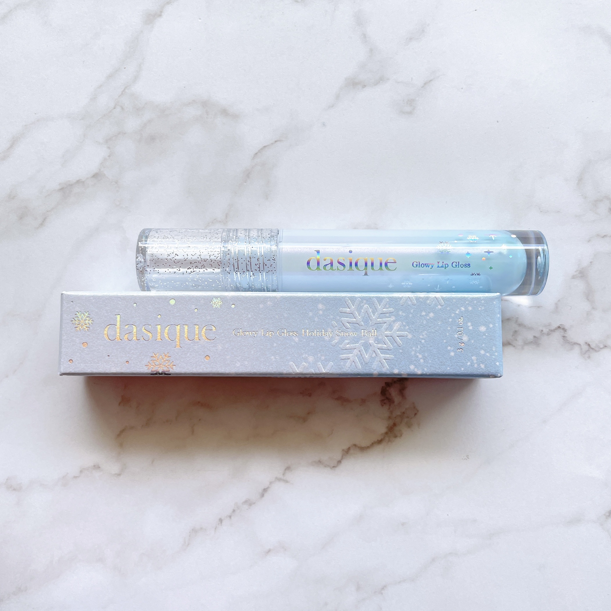 グローイリップグロス ホリデースノーボール/dasique/リップグロスを使ったクチコミ（2枚目）