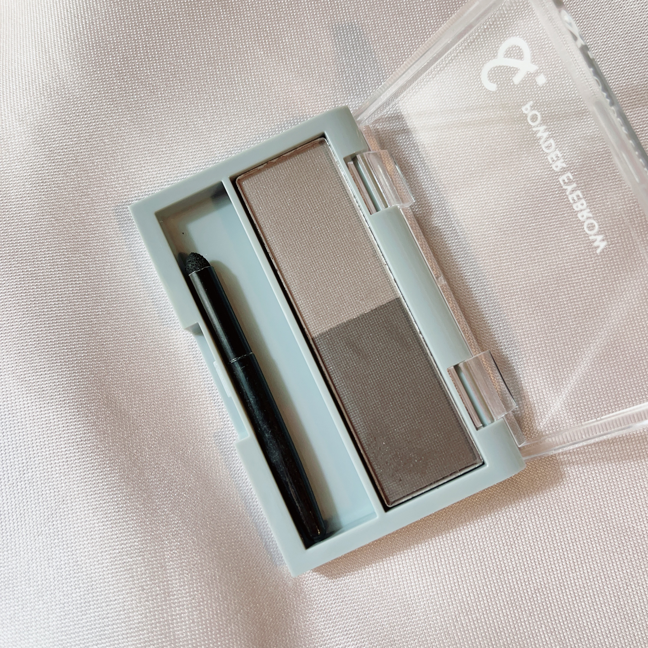 &. パレット眉パウダー/DAISO/パウダーアイブロウを使ったクチコミ（2枚目）