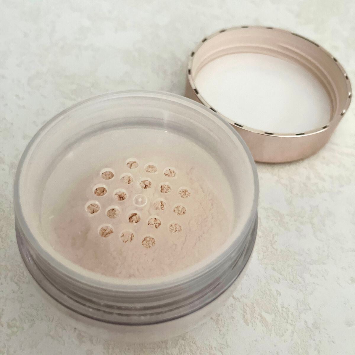 フェイスパウダー/DECORTÉ/ルースパウダーを使ったクチコミ(2枚目)