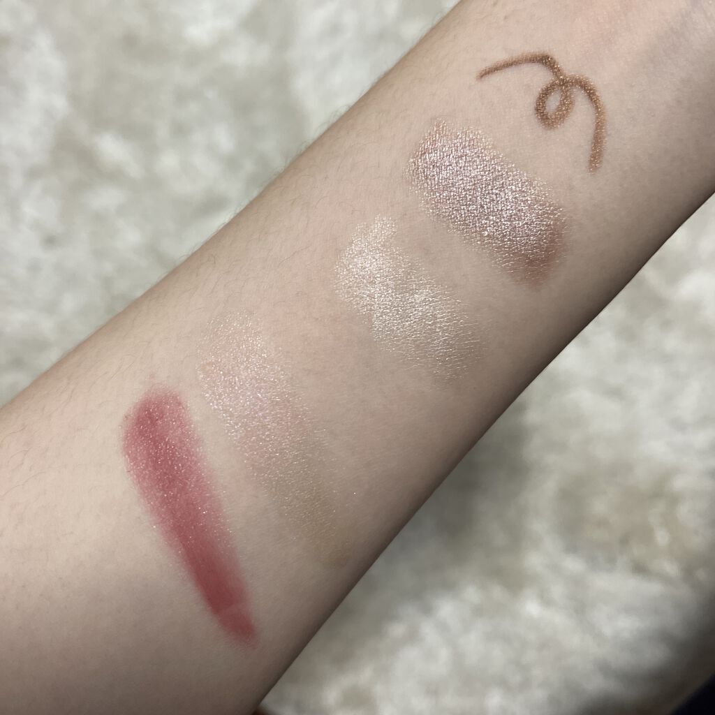 rms beauty 5周年アニバーサリーコフレのクチコミ「#今日のメイク 

今日は鼻の毛穴レーザーを受けにクリニックへ。
🍓👃は私の永遠のテーマ。。。.....」（3枚目）