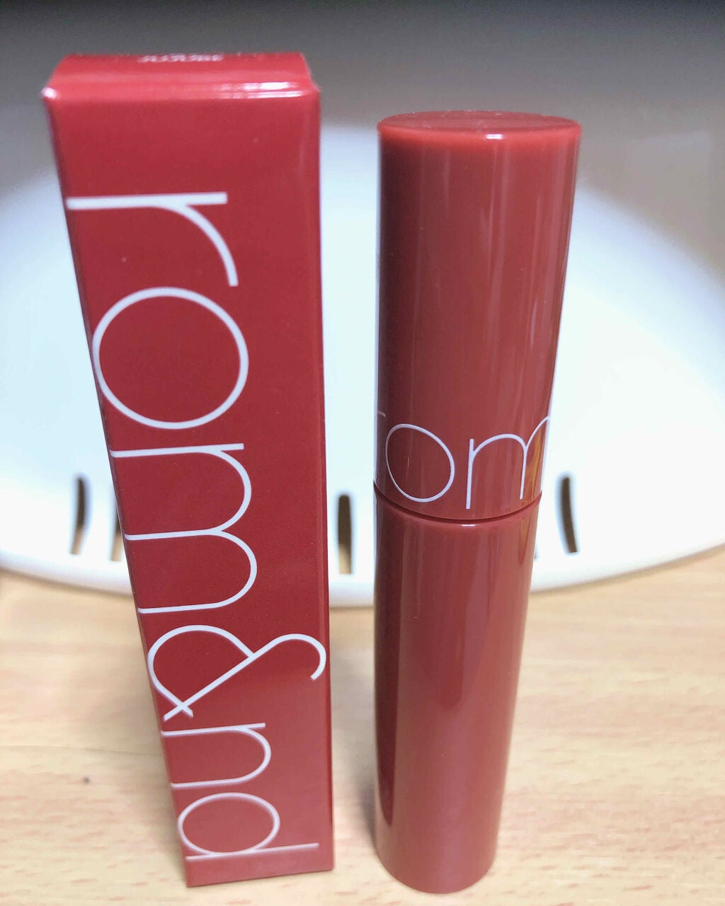 ジューシーラスティングティント/rom&nd/リップティントを使ったクチコミ(1枚目)