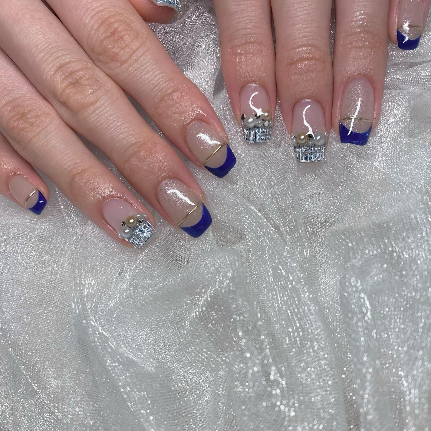 kanna on LIPS 「・・・NavyFrench×Tweed💙💍✨ゴールドミラーのラ..」(2枚目)