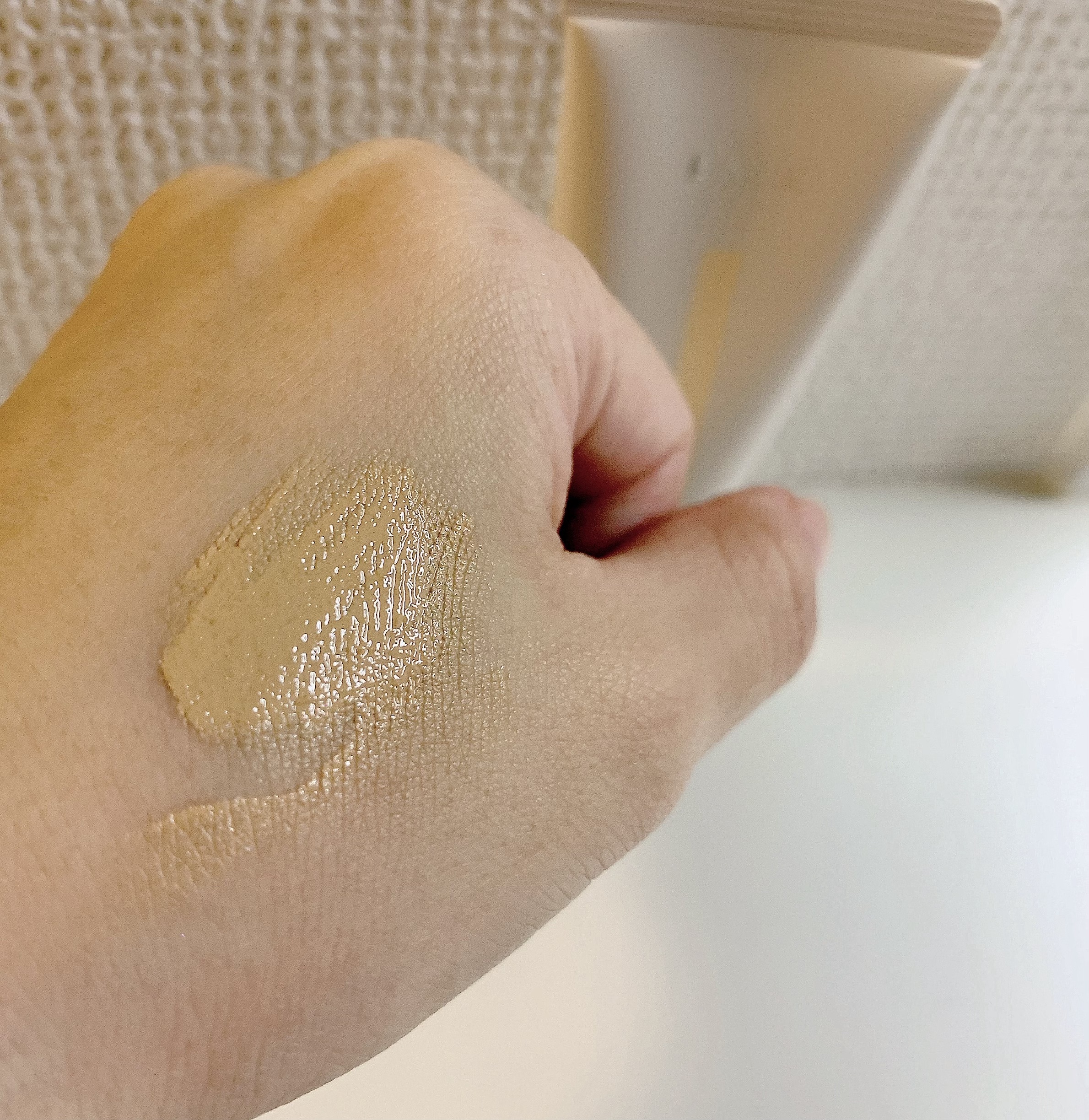 RMK クリームファンデーション アクアティックグロウ 102/RMK/クリーム・エマルジョンファンデーションを使ったクチコミ（3枚目）