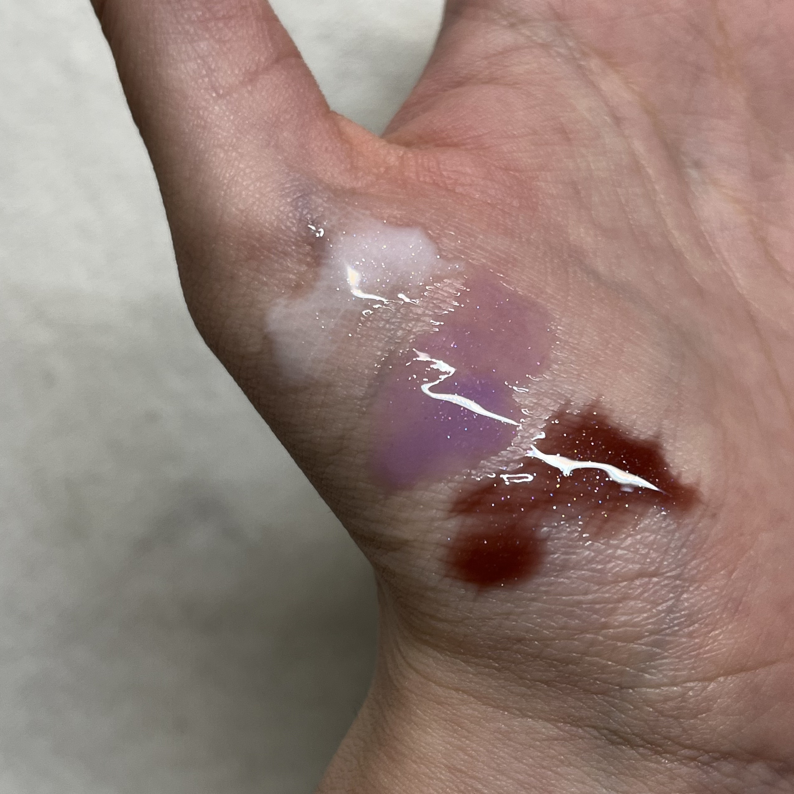 ベアフラッシーグロス/2aN/リップグロスを使ったクチコミ（2枚目）