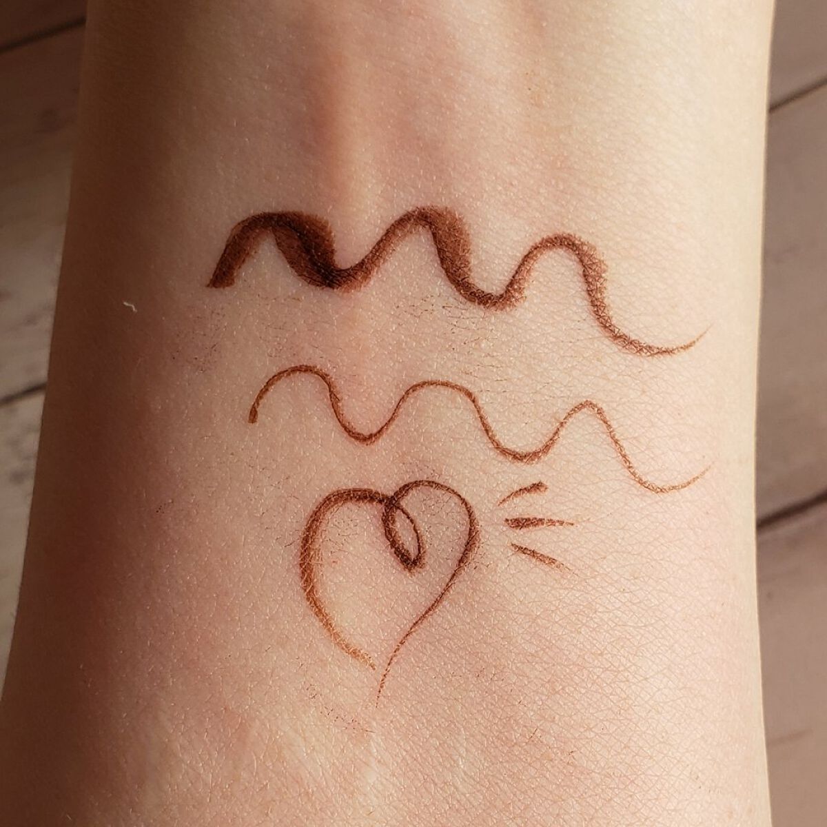 リキッドアイライナーR4/ラブ・ライナー/リキッドアイライナーを使ったクチコミ(4枚目)