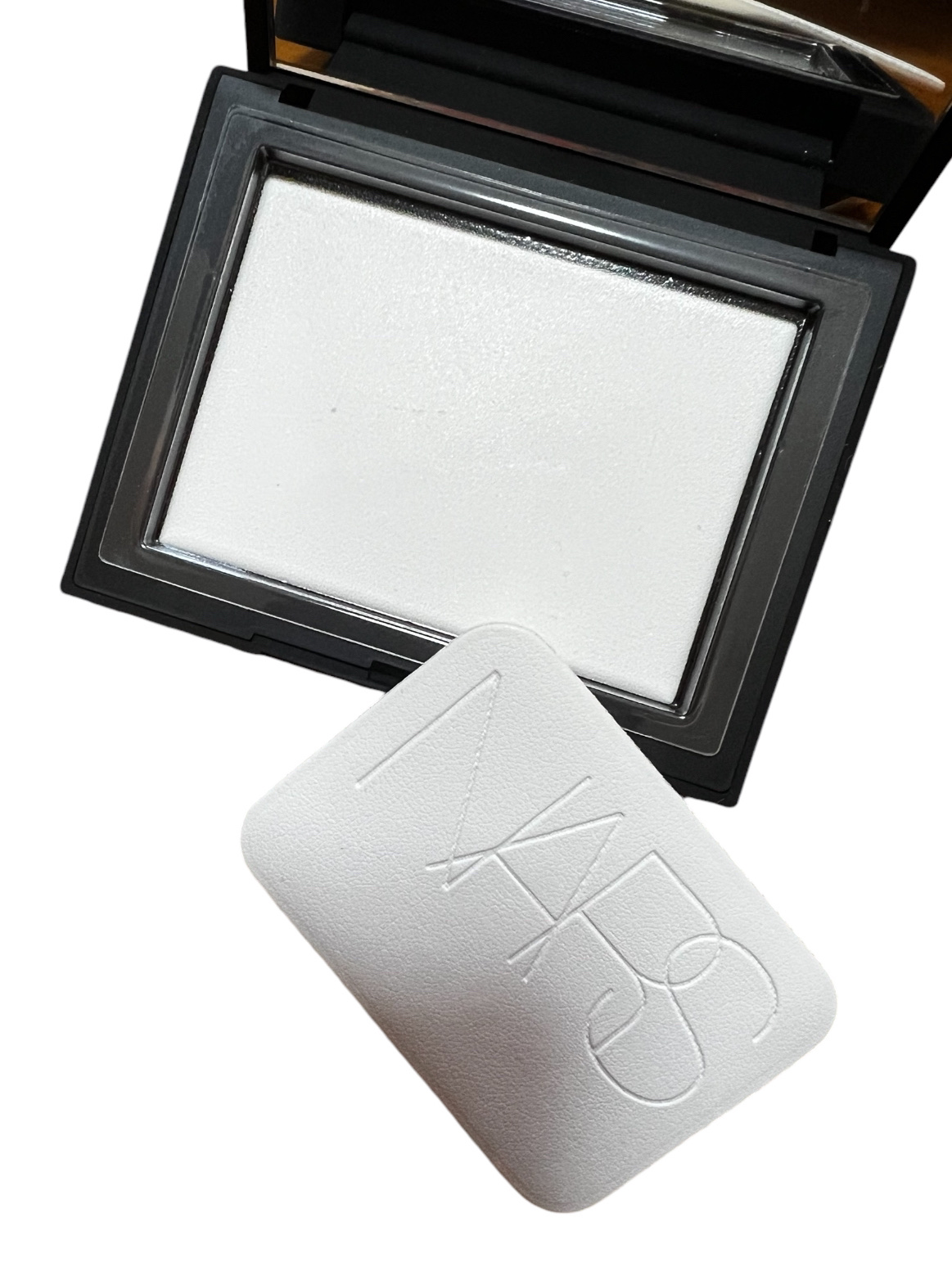 ライトリフレクティングセッティングパウダー　プレスト　N/NARS/プレストパウダーを使ったクチコミ（2枚目）