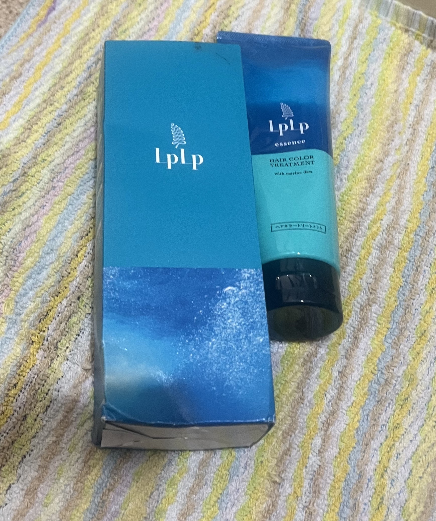 エッセンスカラートリートメント/LPLP(ルプルプ)/ヘアカラーを使ったクチコミ（1枚目）