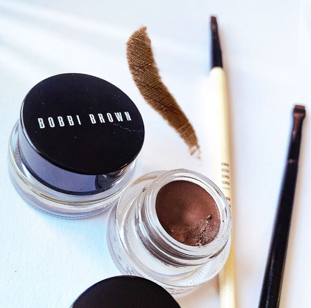 BOBBI BROWN ロングウェア ジェルアイライナーのクチコミ「🌸韓国アイドル🌸
メイクアップアーティスト使用
ジェルライナー🪄

BOBBI BROWN
ロ.....」（2枚目）