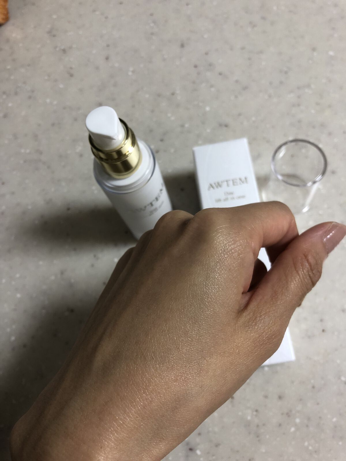 デイ リフトオールインワン（朝⽤クリーム）/AWTEM/オールインワン化粧品を使ったクチコミ（3枚目）