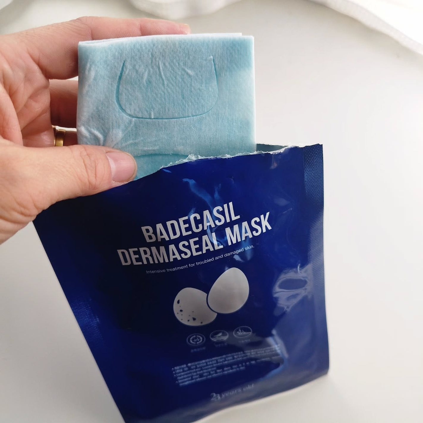 BADECASIL DERMASEAL MASK/23years old/シートマスク・パックを使ったクチコミ(2枚目)