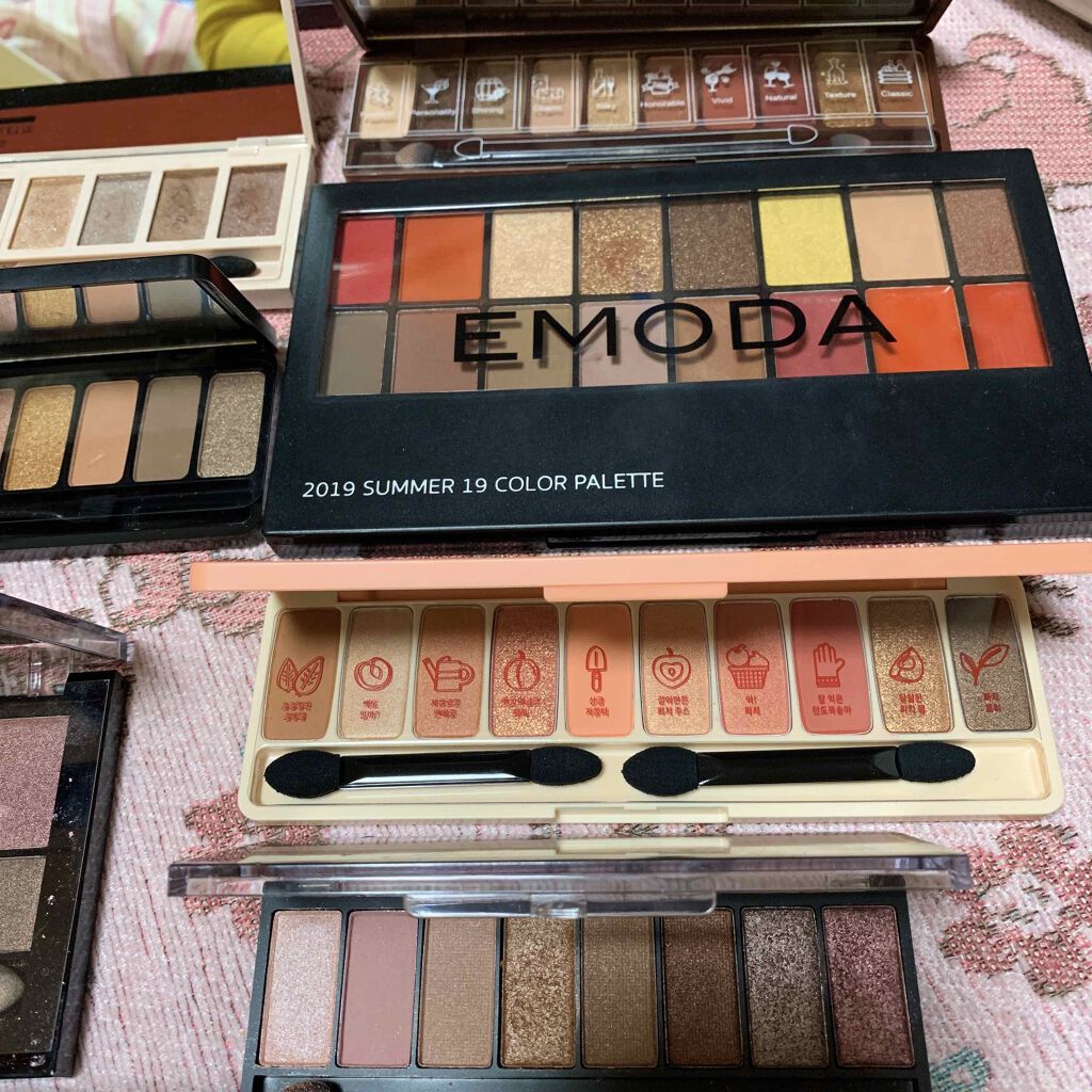 グラマラスリッチ アイパレット (クリスマスコフレ 2018)/Visée/メイクアップキットを使ったクチコミ(3枚目)