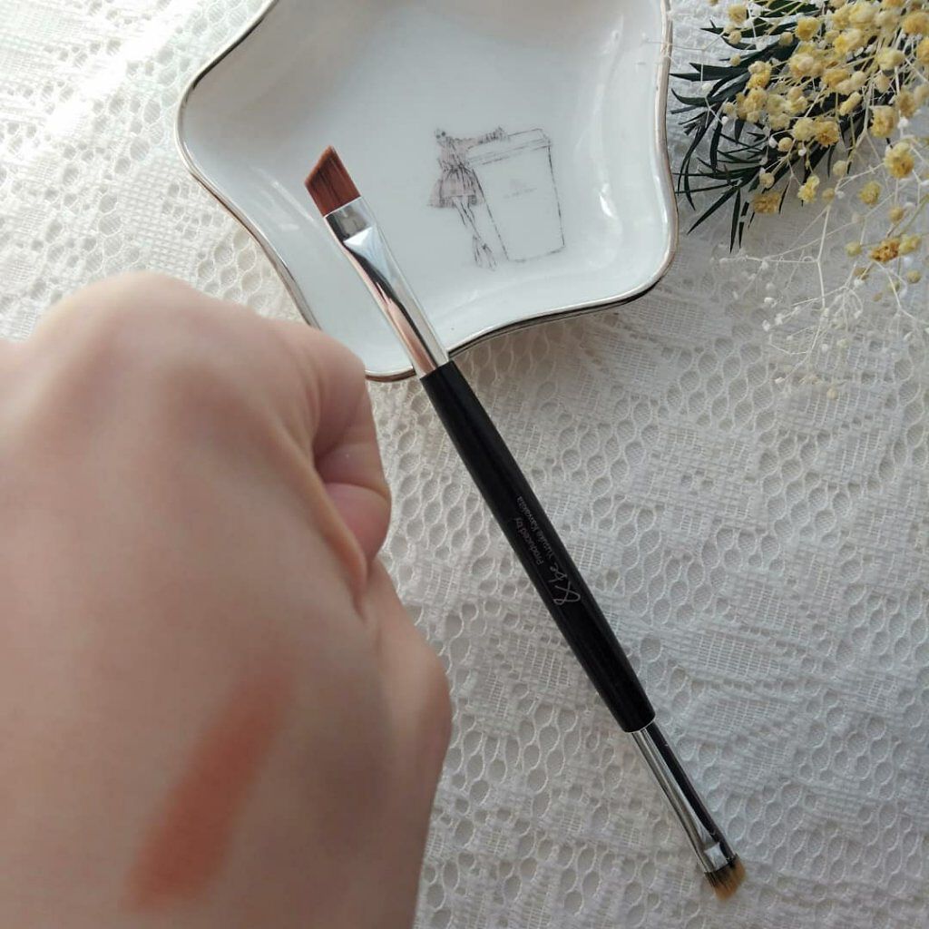 ダブルエンドアイブロウブラシ熊野筆/＆be/メイクブラシを使ったクチコミ（2枚目）