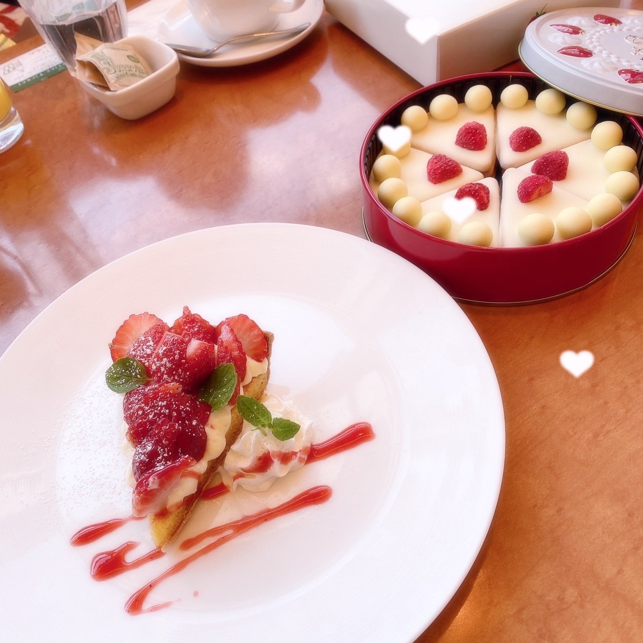 ディオールスキン ルージュ ブラッシュ 028 アクトリス サテン/Dior/パウダーチークを使ったクチコミ（1枚目）