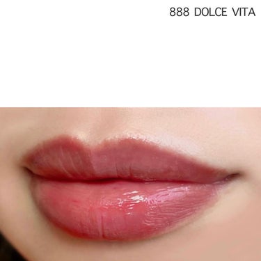 アフターグロー　センシュアルシャイン　リップスティック 888 DOLCE VITA/NARS/口紅を使ったクチコミ（3枚目）