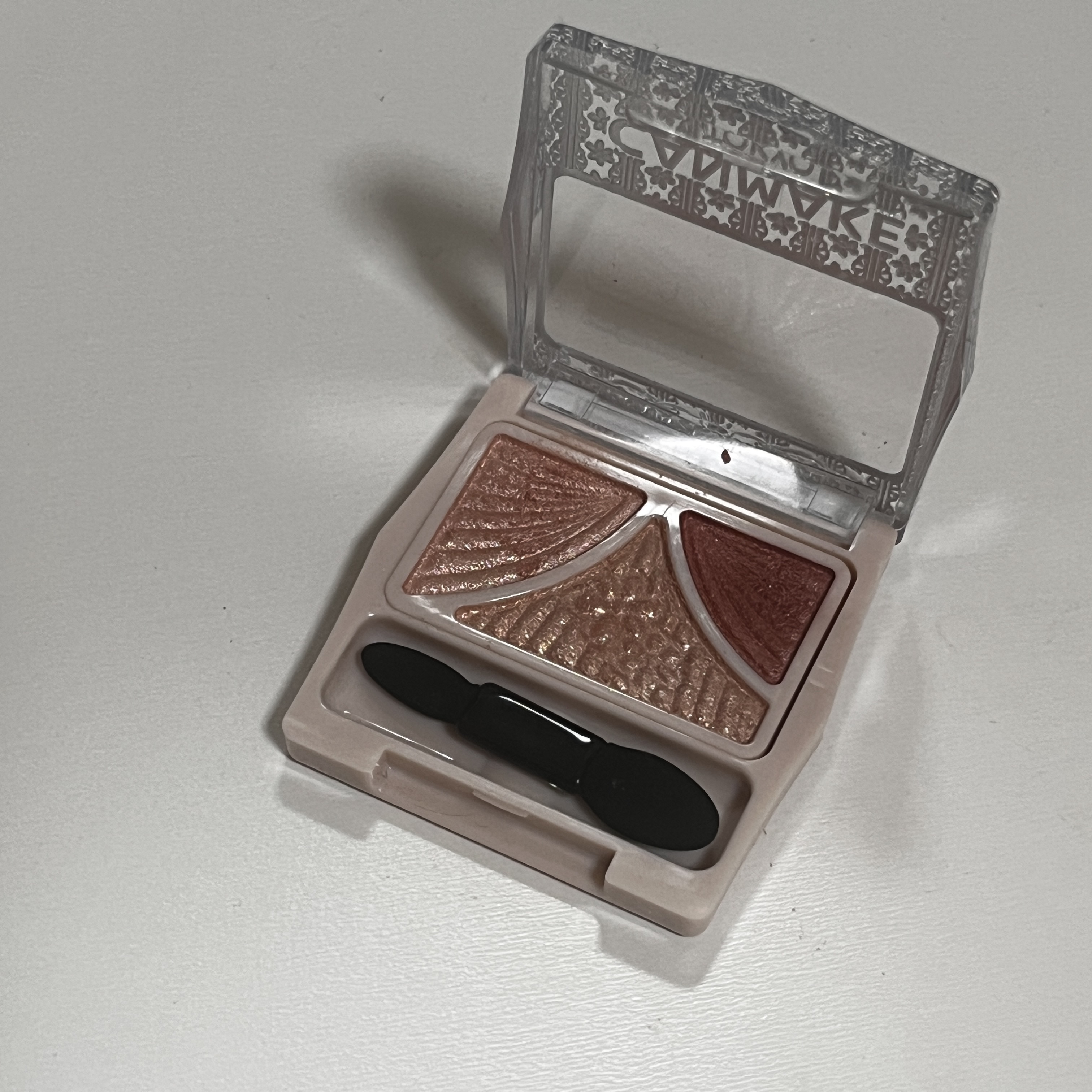 ジューシーピュアアイズ/キャンメイク/アイシャドウパレットを使ったクチコミ（3枚目）