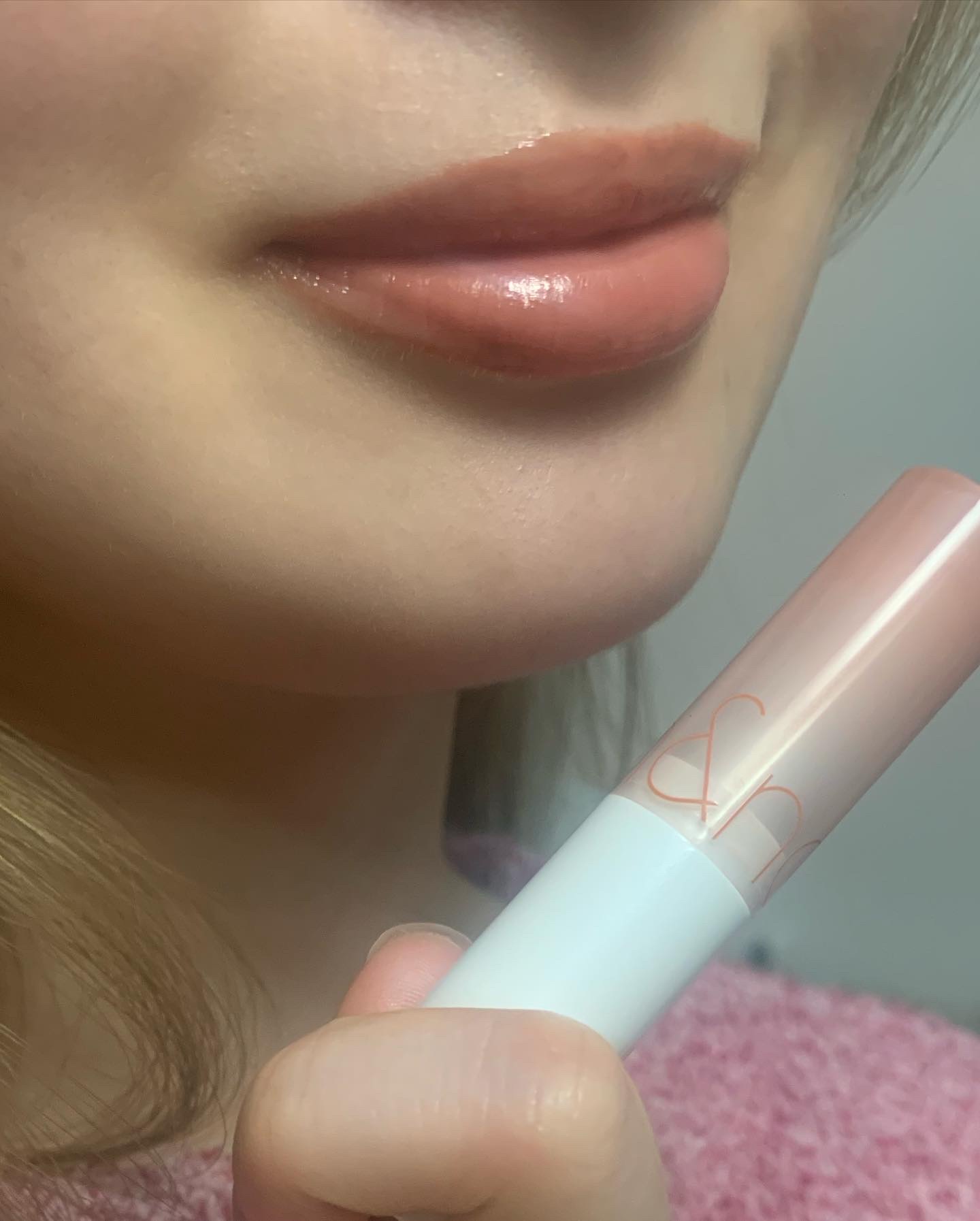 グラスティングメルティングバーム/rom&nd/リップバームを使ったクチコミ（2枚目）