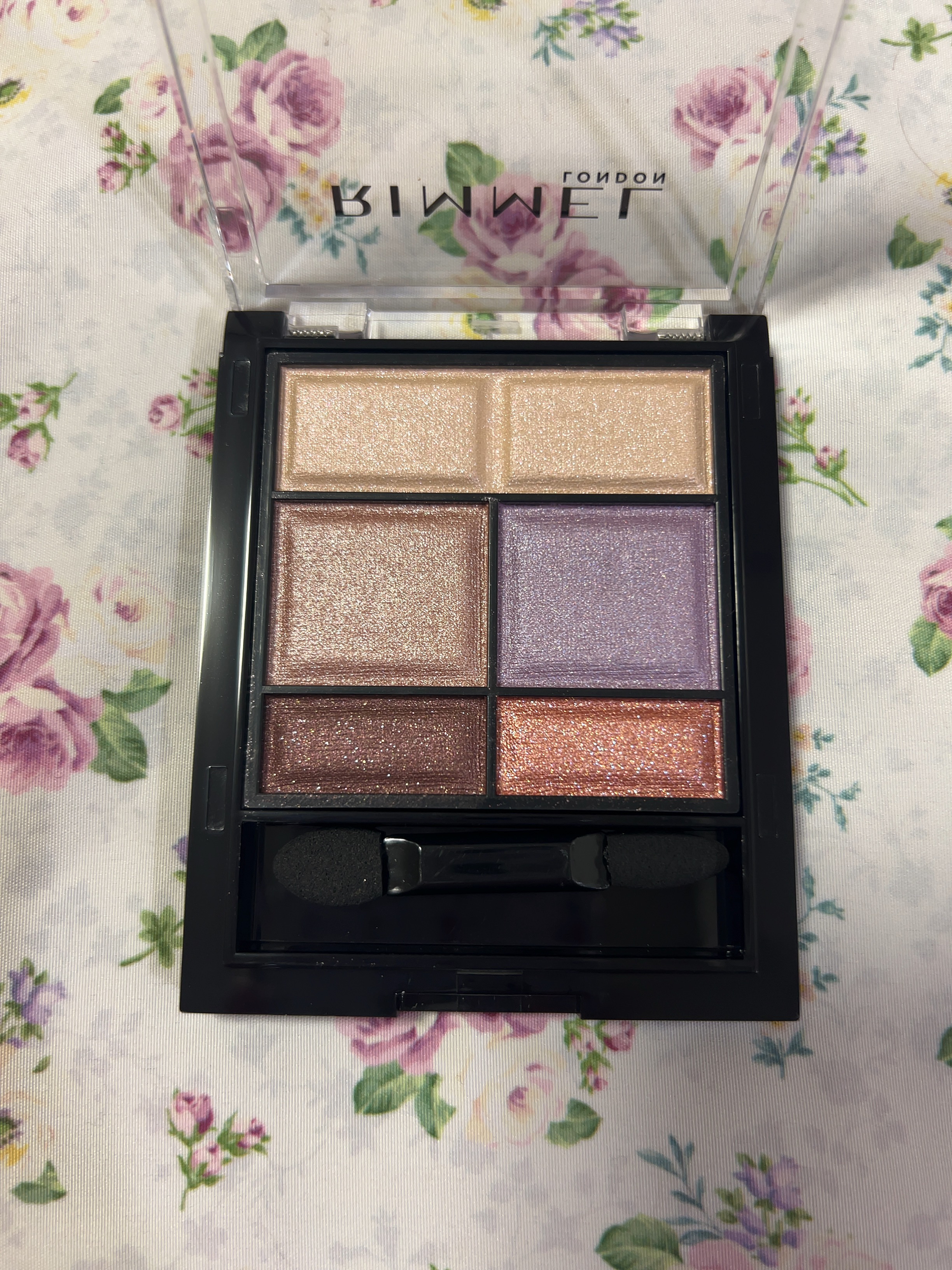 ワンダー スウィート アイシャドウ 008 神秘的なオーラを放つ アールグレイショコラ/リンメル ロンドン/アイシャドウパレットを使ったクチコミ（1枚目）