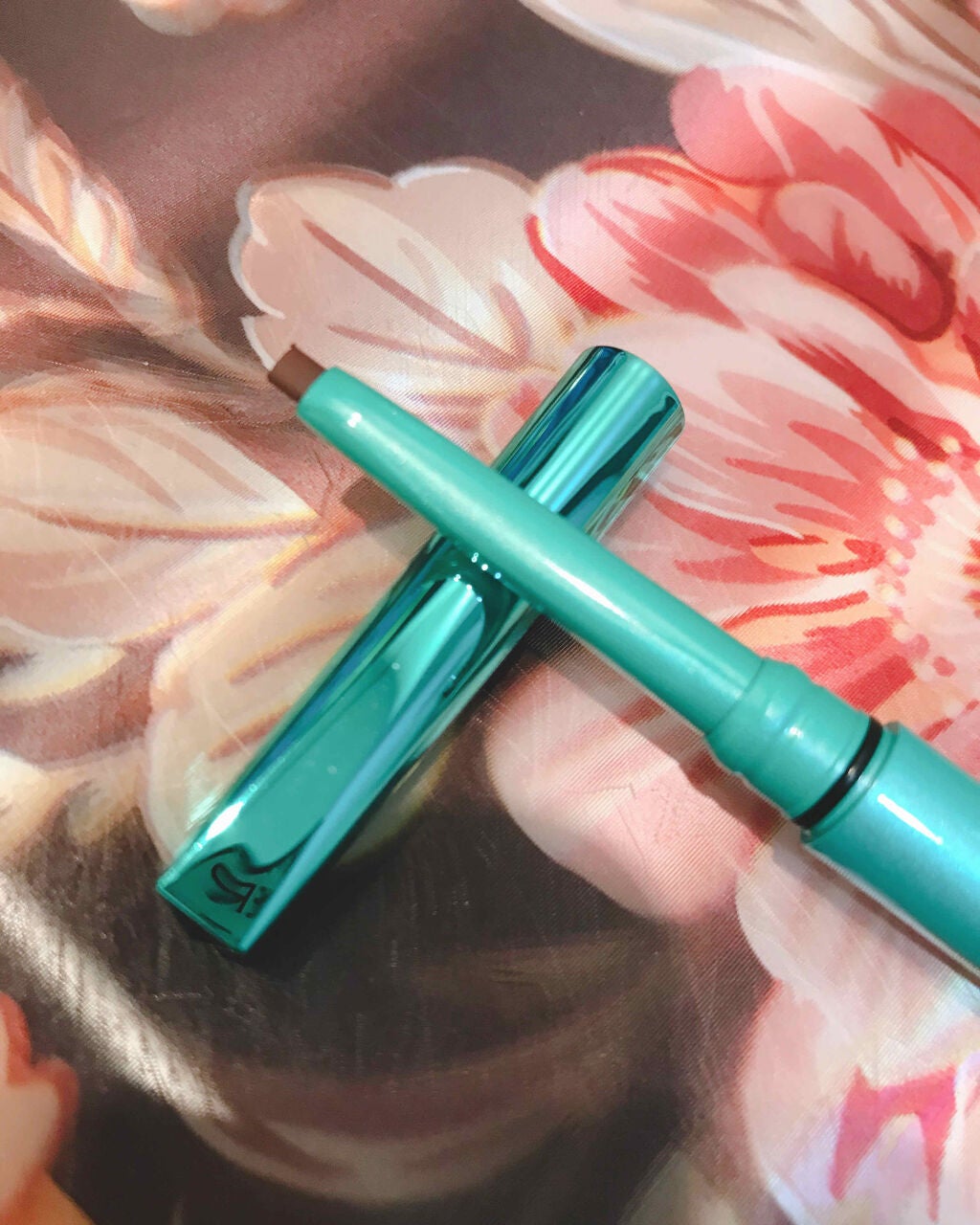 「密着アイライナー」クリームペンシル/デジャヴュ/ペンシルアイライナーを使ったクチコミ(2枚目)