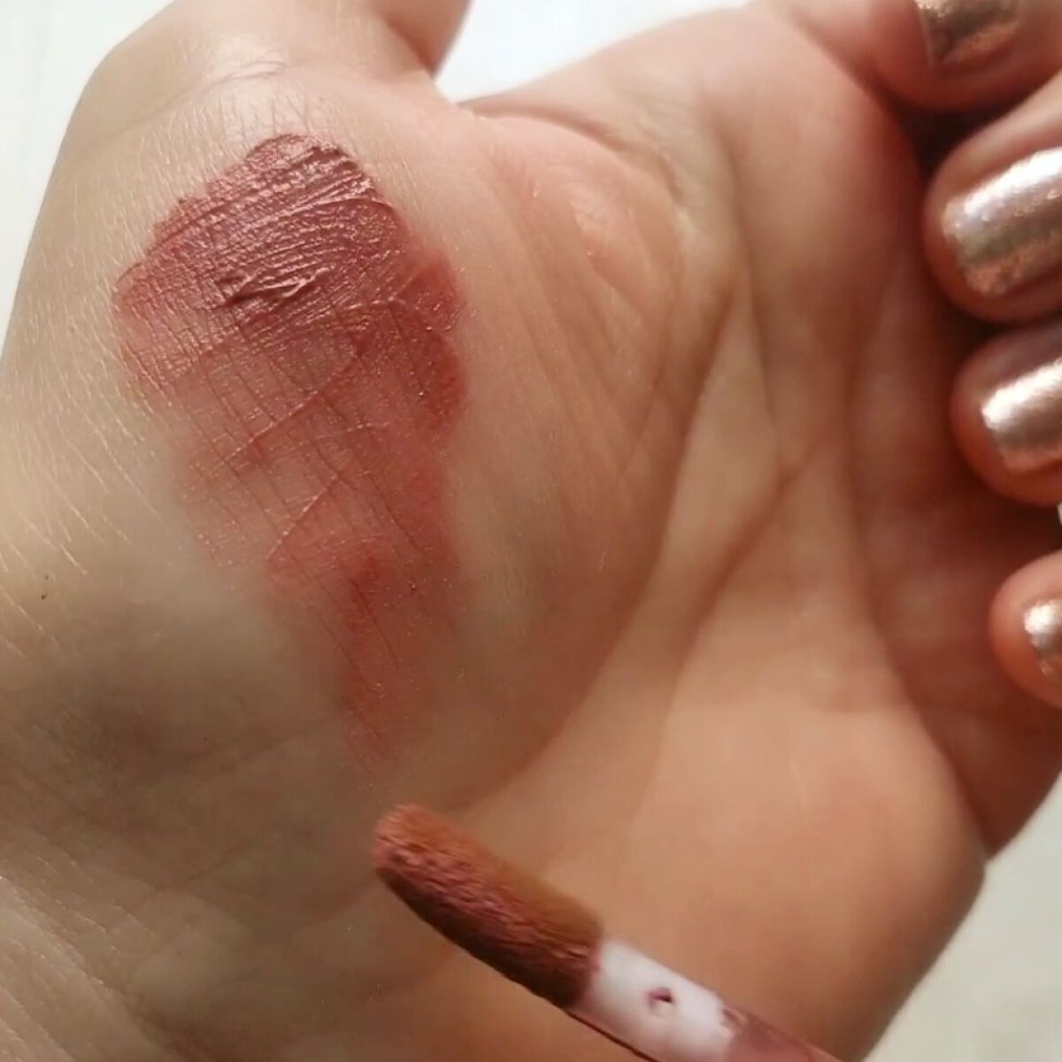 デイリームードマットリキッド/nuegray/リップグロスを使ったクチコミ(2枚目)