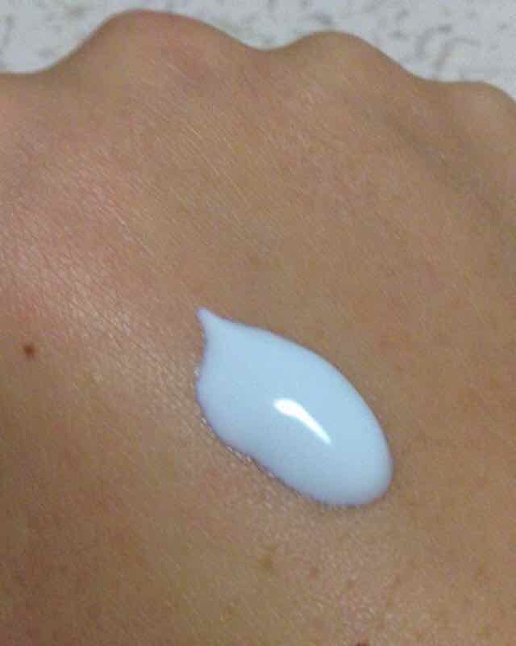 皮脂テカリ防止下地/CEZANNE/化粧下地を使ったクチコミ(3枚目)