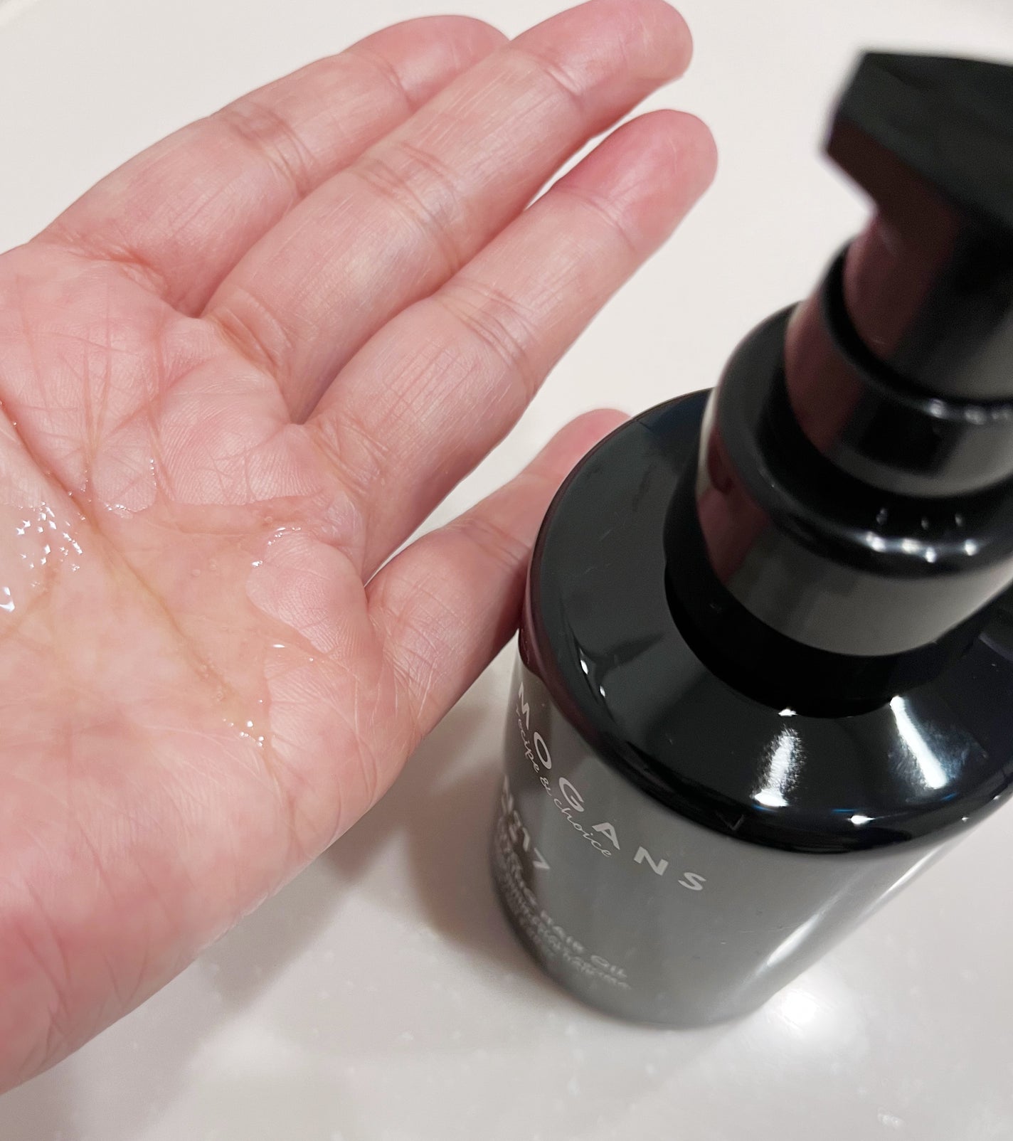 スタイリング ヘアオイル 結薔/MOGANS/ヘアオイルを使ったクチコミ(2枚目)