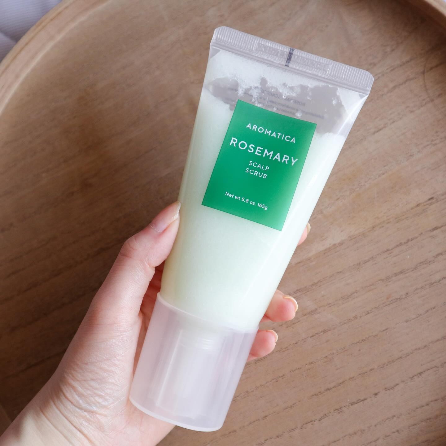 ローズマリー スカルプ スクラブ/AROMATICA/ヘッドスクラブを使ったクチコミ（1枚目）