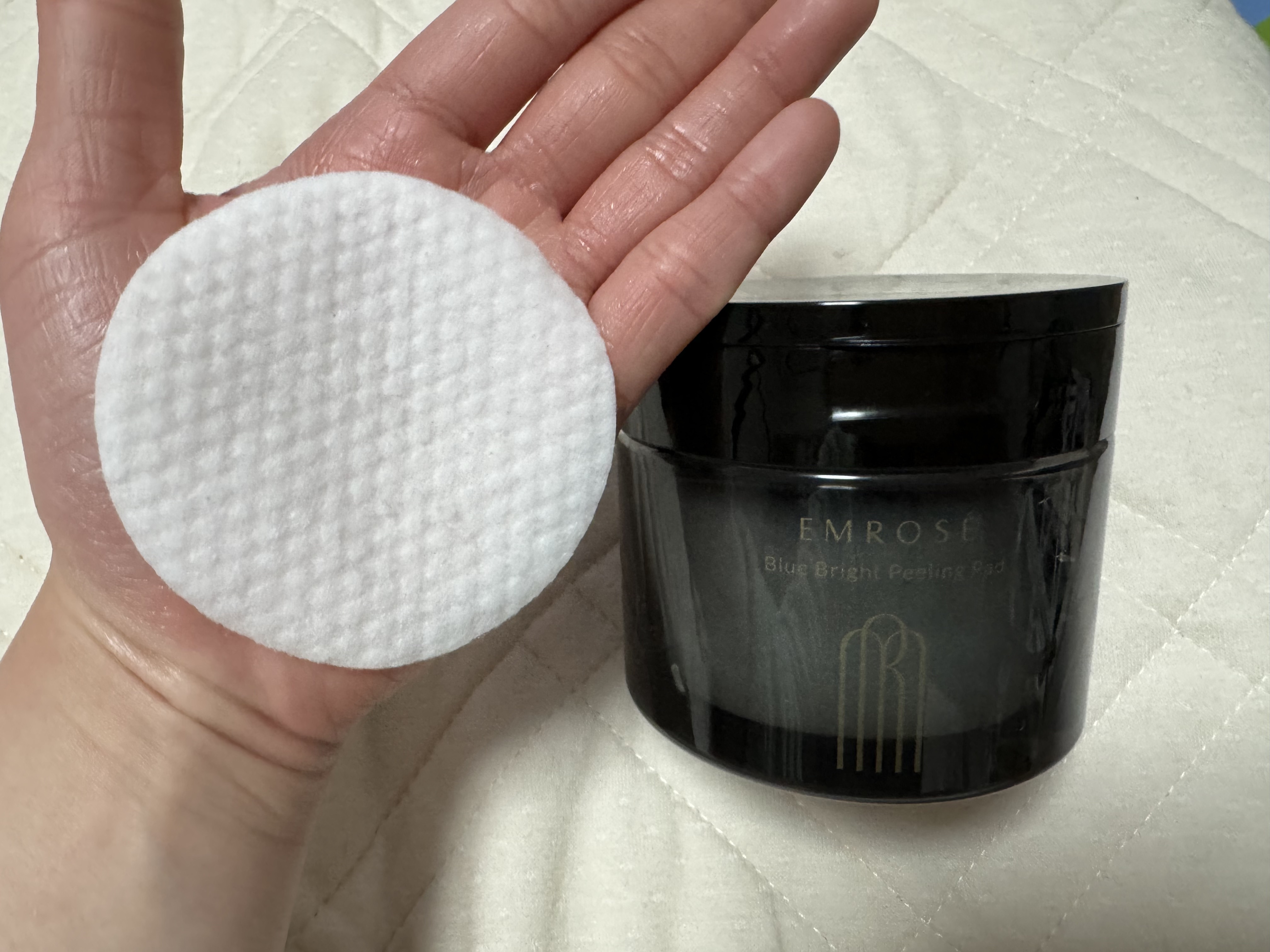 ブルーブライトピーリングパッド/EMROSÉ/トナーパッドを使ったクチコミ（2枚目）