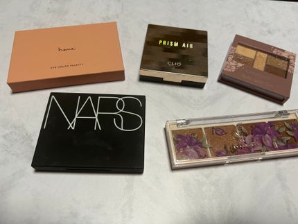 ヴォワヤジュールアイシャドウパレット/NARS/アイシャドウパレットを使ったクチコミ(2枚目)