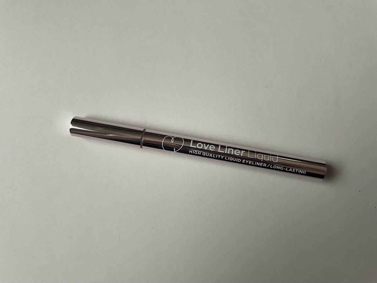 リキッドアイライナーR4/ラブ・ライナー/リキッドアイライナーを使ったクチコミ（1枚目）