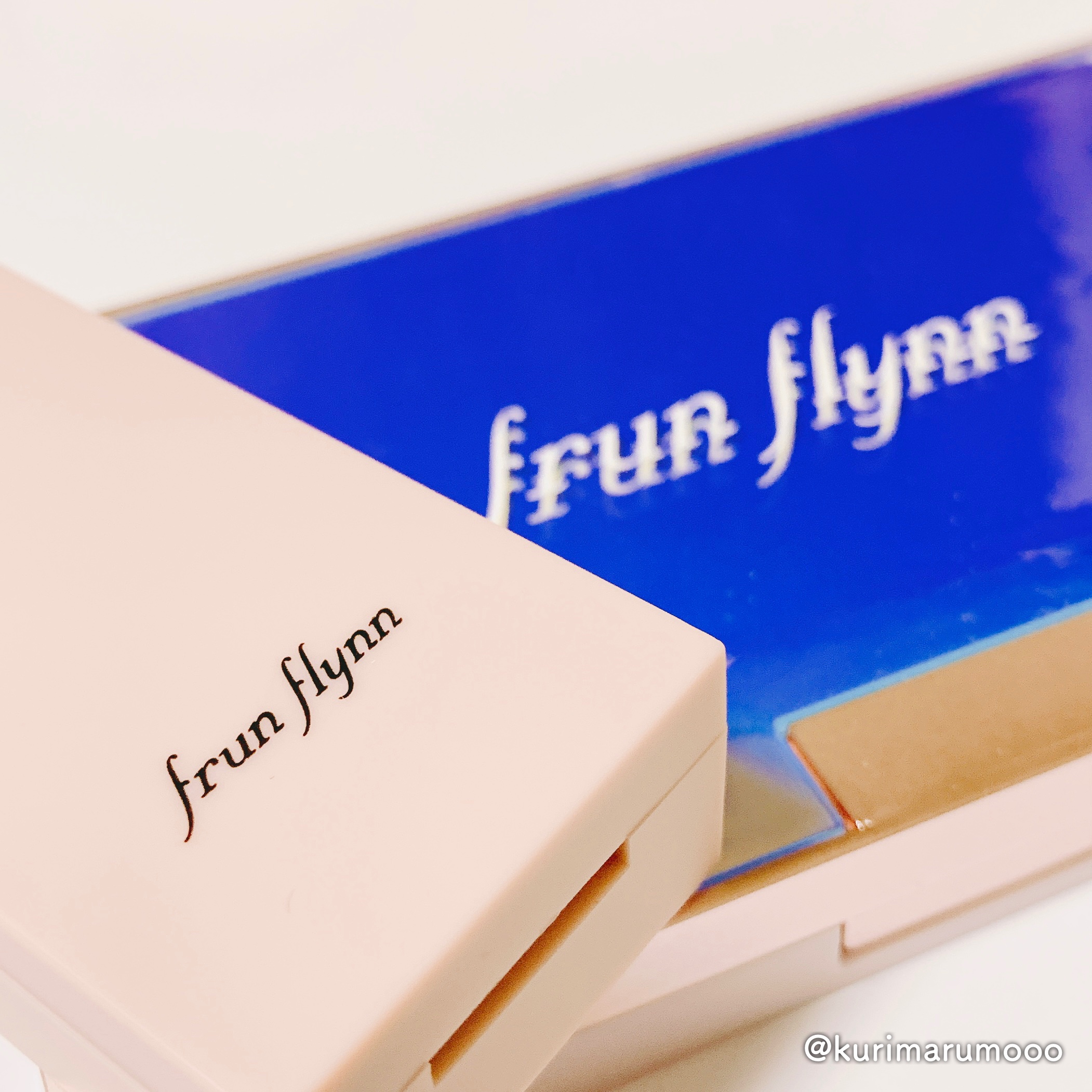 シャインユー アイシャドウパレット 02 黄昏時に煌めく木曜日/frunflynn/アイシャドウパレットを使ったクチコミ（2枚目）