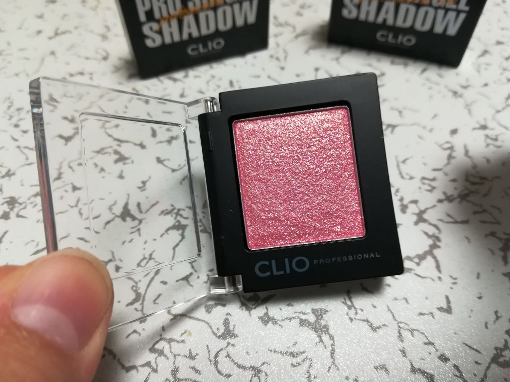 プロ シングル シャドウ/CLIO/単色アイシャドウを使ったクチコミ（2枚目）