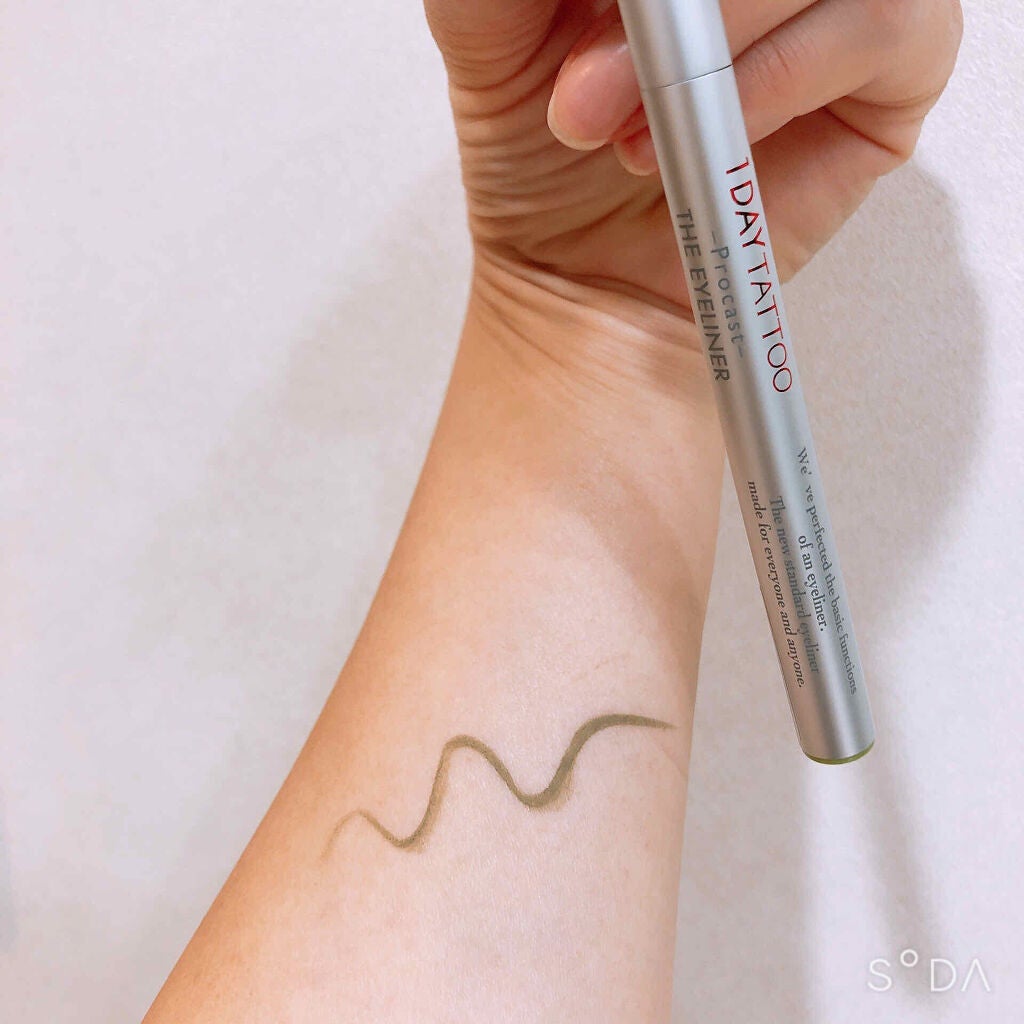 1DAY TATTOO プロキャスト ザ・アイライナー/K-パレット/リキッドアイライナーを使ったクチコミ(2枚目)