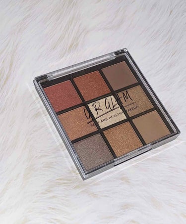 UR GLAM　BLOOMING EYE COLOR PALETTE/U R GLAM/アイシャドウパレットを使ったクチコミ（1枚目）